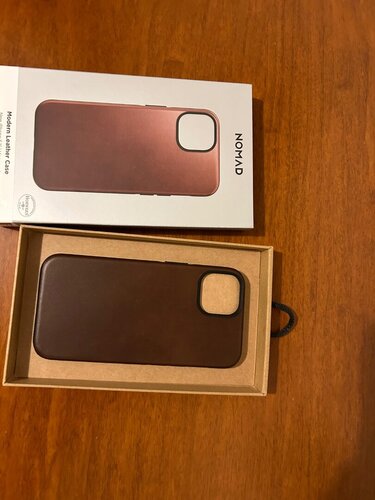 Περισσότερες πληροφορίες για "Nomad mag case iPhone 14"