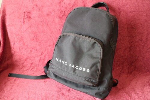 Περισσότερες πληροφορίες για "Marc Jacobs® Nylon Classic logo Backpack"