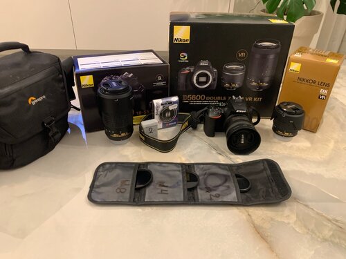 Περισσότερες πληροφορίες για "Nikon D5600 + AF-P DX 18-55mm 70-300mm"
