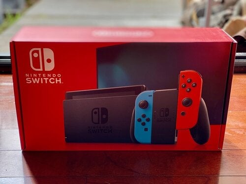 Περισσότερες πληροφορίες για "Nintendo - Switch with Neon Blue and Neon Red Joy‑Con"