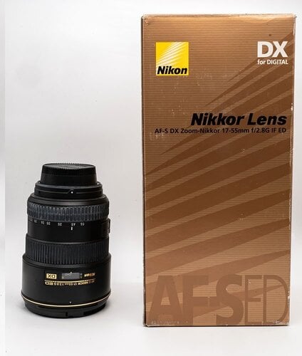 Περισσότερες πληροφορίες για "Nikon Φωτογραφικός Φακός AF-S DX Zoom-Nikkor 17-55mm f/2.8G IF-ED"