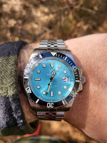 Περισσότερες πληροφορίες για "Steeldive Tiffany blue καταδυτικό ρολόι και pagani design nautilus."