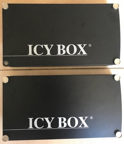 Περισσότερες πληροφορίες για "Δύο Σκληροί Δίσκοι με θήκες IcyBox"
