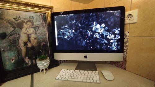 Περισσότερες πληροφορίες για "Apple iMac 21.5 inch - late 2015 - i5/16GB"