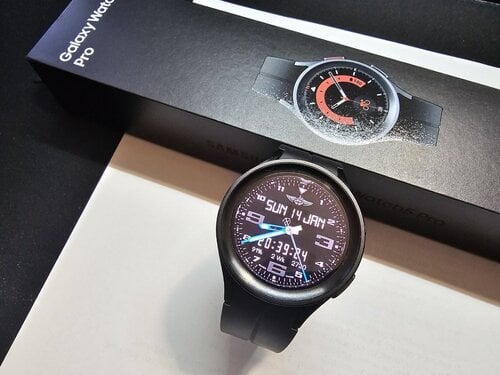 Περισσότερες πληροφορίες για "Samsung Galaxy Watch5 Pro BLUETOOTH - LTE (45mm/LTE-FDD/Μαύρο/Τιτάνιο)"