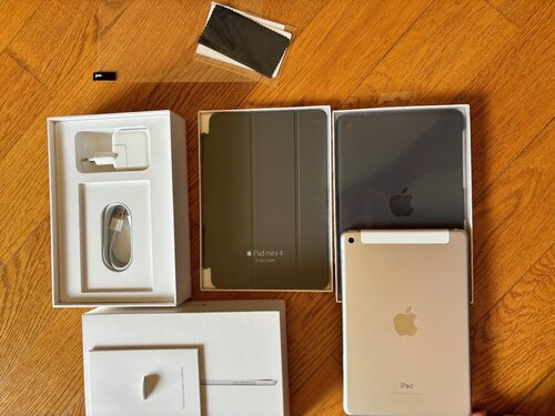 Περισσότερες πληροφορίες για "Apple iPad Mini 4  Silver  Wi-Fi + 4G / 16 GB + Apple Smart Cover & Silicone Back Case"