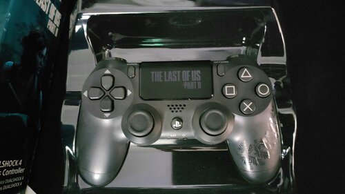 Περισσότερες πληροφορίες για "Sony Dualshock 4 Limited edition: The Last of Us 2 (PS4) (Μαύρο/Ασύρματα)"