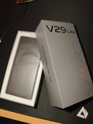 Περισσότερες πληροφορίες για "VIVO V29 Lite Flare Black (Μαύρο/128 GB) 150 euro KAIΝΟΥΡΙΟ"