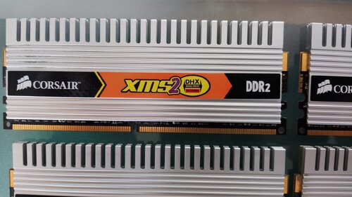 Περισσότερες πληροφορίες για "Corsair XMS2 DDR2"