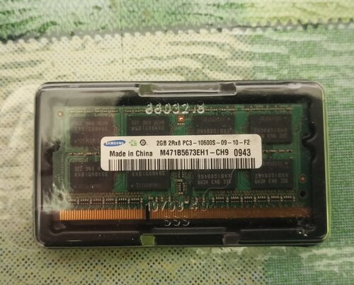 Περισσότερες πληροφορίες για "Μνήμες Samsung 2x 2GB 2Rx8 PC3-10600S-09-10-F2 DDR3"