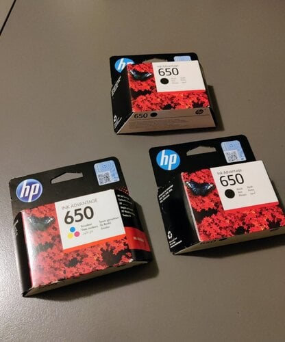 Περισσότερες πληροφορίες για "HP original μελάνια 650 καινούργια"