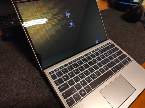 Περισσότερες πληροφορίες για "HP ELITE X2 i5-1145G7 / 8GB RAM / 256NVME tablet laptop σε καλη κατασταση!"