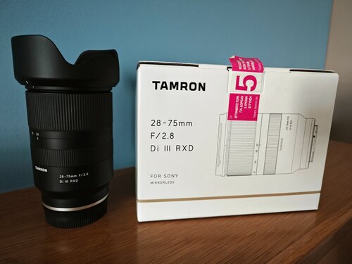 Περισσότερες πληροφορίες για "Tamron 28-75mm f/2.8 DI III RXD for Sony FE"