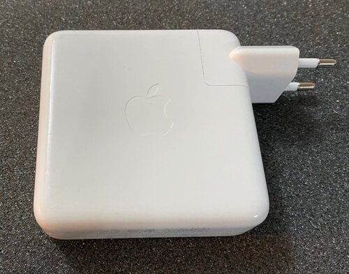 Περισσότερες πληροφορίες για "Apple 96W USB-C Power Adapter"