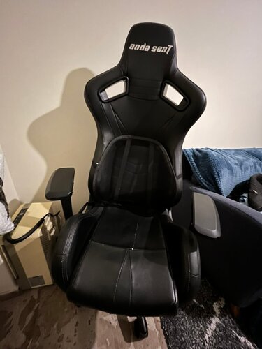 Περισσότερες πληροφορίες για "Anda Seat Gaming Chair AD12 - Black"