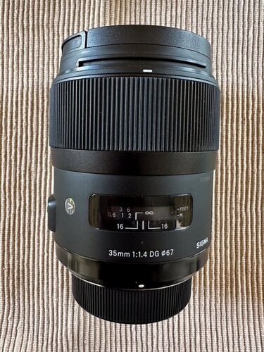 Περισσότερες πληροφορίες για "Φωτογραφικός εξοπλισμός Nikon (Nikkor 20mm, Sigma 35mm...)"