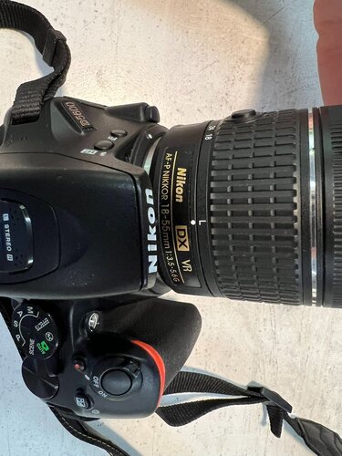 Περισσότερες πληροφορίες για "Nikon D5600 + 18-55mm VR"
