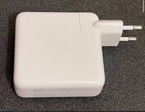 Περισσότερες πληροφορίες για "Apple 61W USB-C Power Adapter"
