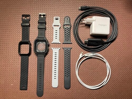 Περισσότερες πληροφορίες για "Apple Watch Λουράκια-Straps, HDMi-Tyce C, φορτιστές Spigen"