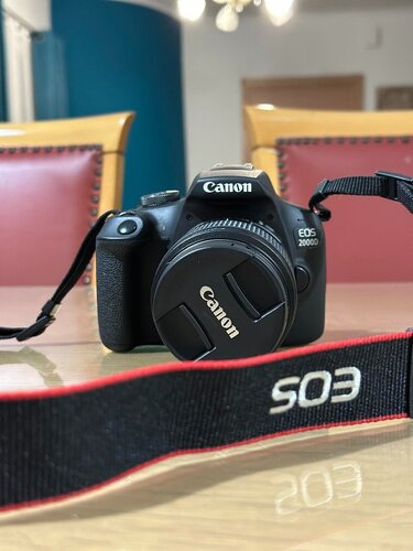 Περισσότερες πληροφορίες για "Canon EOS 2000D + 32GB 350€"