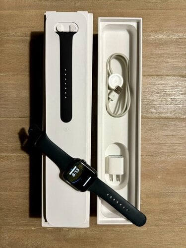 Περισσότερες πληροφορίες για "Apple Watch Series 5 44mm"