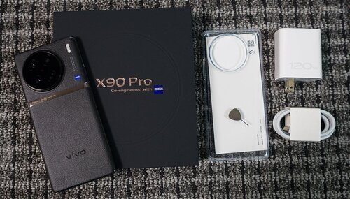 Περισσότερες πληροφορίες για "Vivo Χ90 Pro 12/256 καινούργιο δεκτές ανταλλαγές"