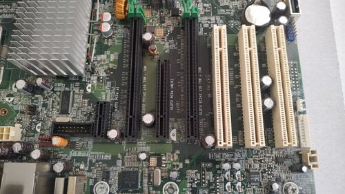 Περισσότερες πληροφορίες για "HP XW4600 Workstation 775 Motherboard"