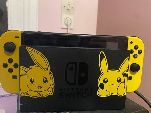 Περισσότερες πληροφορίες για "Nintendo Switch Let's go Pikachu edition"