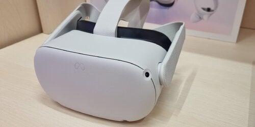 Περισσότερες πληροφορίες για "Oculus Quest 2 128GB All in One VR Headset"