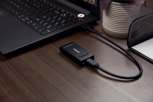 Περισσότερες πληροφορίες για "Εξωτερικός SSD 2TB Kingston XS1000 USB-C 1.8" Μαύρο"