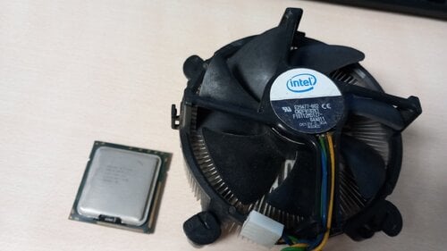 Περισσότερες πληροφορίες για "Intel core i7-920 socket 1366 με Intel cpu cooler E29477-002 copper"