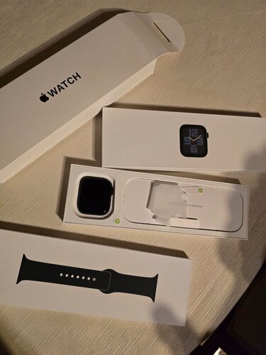Περισσότερες πληροφορίες για "Apple watch se 2023 44mm 2gen-Airpods 3gen-θηκες 14 pro max-θηκες 15 pro max"