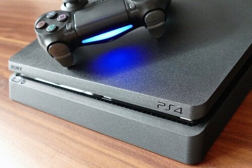 Περισσότερες πληροφορίες για "Ζητάω PlayStation 4 +Dualshock +Games"