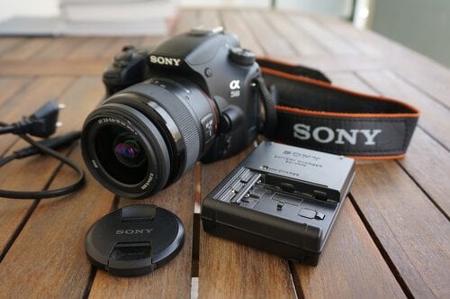 Περισσότερες πληροφορίες για "SONY a58 φωτογραφικη μηχανη DSLR με 20 Megapixel + SONY 18-55mm φακος"