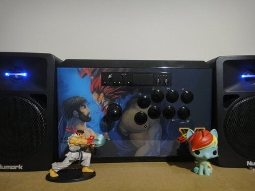 Περισσότερες πληροφορίες για "Razer Panthera Arcade-Stick Street Fighter V (Πολύχρωμο/Ενσύρματα)"