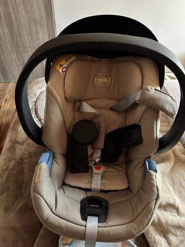 Περισσότερες πληροφορίες για "Παιδικο καθισμα αυτοκινητου Cybex Aton 5"