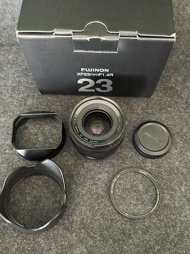 Περισσότερες πληροφορίες για "Fujifilm fujinon XF 23mm f1.4"