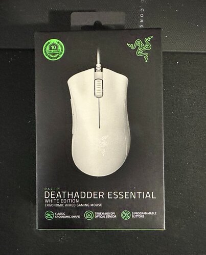 Περισσότερες πληροφορίες για "ΚΑΙΝΟΥΡΓΙΟ - ΑΜΕΤΑΧΕΙΡΙΣΤΟ Razer DeathAdder Essential Gaming Ποντίκι 6400 DPI Λευκό"