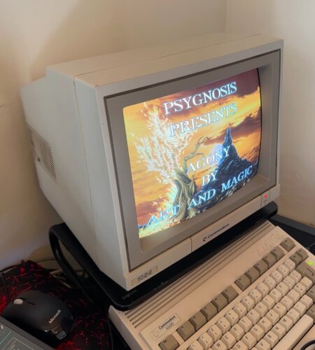 Περισσότερες πληροφορίες για "Amiga 600 & commodore 1084"