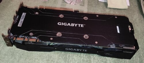 Περισσότερες πληροφορίες για "Gigabyte GTX 1070 TI GAMING 8"
