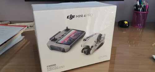 Περισσότερες πληροφορίες για "DJI Mini 4 Pro Fly More Combo (RC 2) 2024!!"