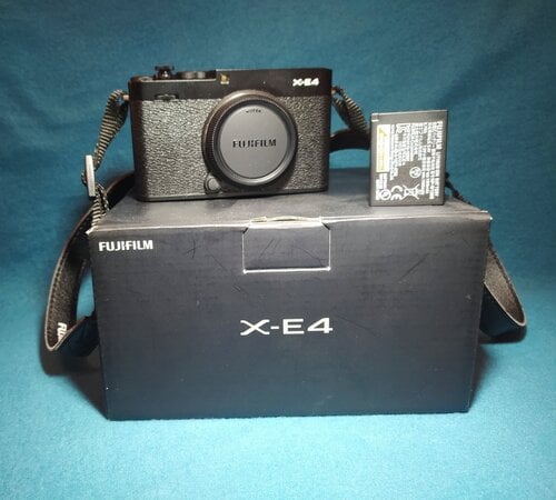 Περισσότερες πληροφορίες για "Fujifilm X-E4"