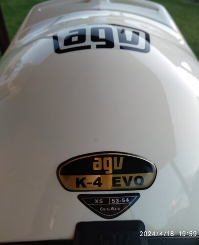 Περισσότερες πληροφορίες για "κρανος AGV K4 EVO---Κρανος SCORPION"
