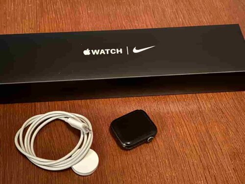 Περισσότερες πληροφορίες για "Apple Watch SE Nike (44mm/Γκρι/Αλουμίνιο)"