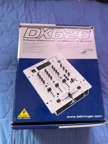 Περισσότερες πληροφορίες για "Behringer DX626 Αναλογικός Μίκτης 3 Καναλιών / 1 Εισόδο XLR"