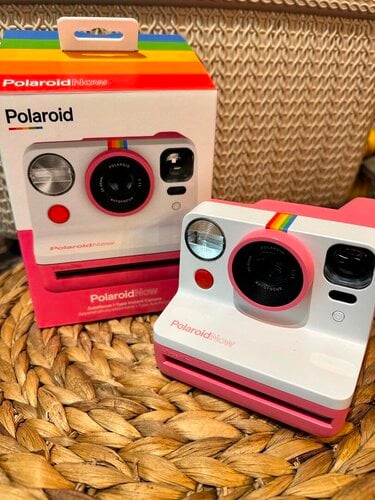 Περισσότερες πληροφορίες για "Polaroid Now Instant Camera"