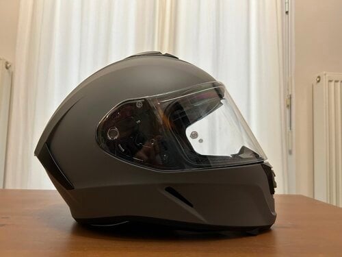 Περισσότερες πληροφορίες για "Airoh Spark full face helmet/ κράνος μηχανής"