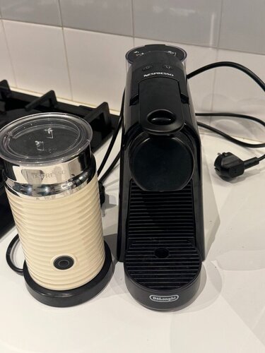 Περισσότερες πληροφορίες για "Μηχανή Nespresso Essenza Mini Black με Aeroccino 3 White"