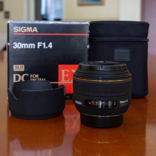 Περισσότερες πληροφορίες για "Sigma 30mm F1.4 EX DC HSM | Nikon F mount"