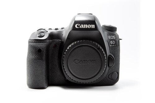 Περισσότερες πληροφορίες για "Canon EOS 6D Mark II"